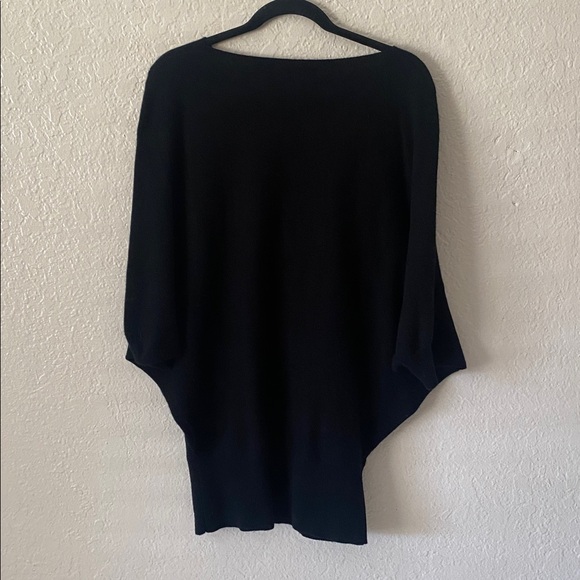 Vince 100% Cashmere Poncho Sweater Size S Black Ruffle Detail Ribbed Elegant - Picture 6 of 9